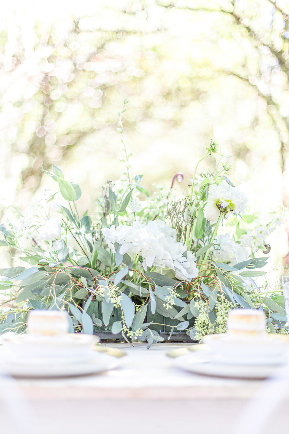 Green & White Organic Wedding Ideas via TheELD.com