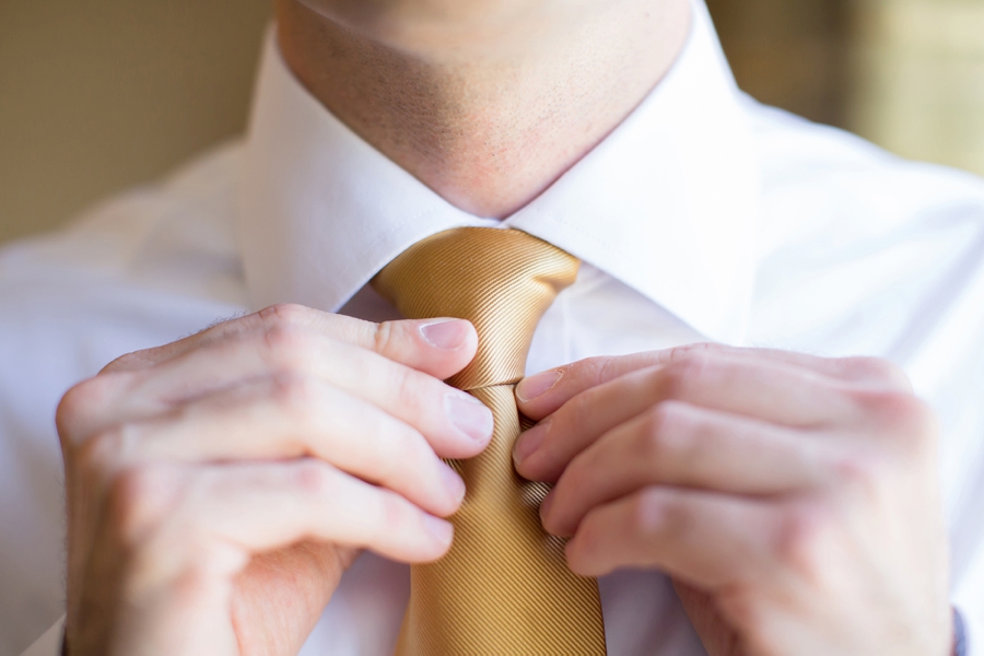 A Classic Navy and Yellow Maryland Wedding via TheELD.com