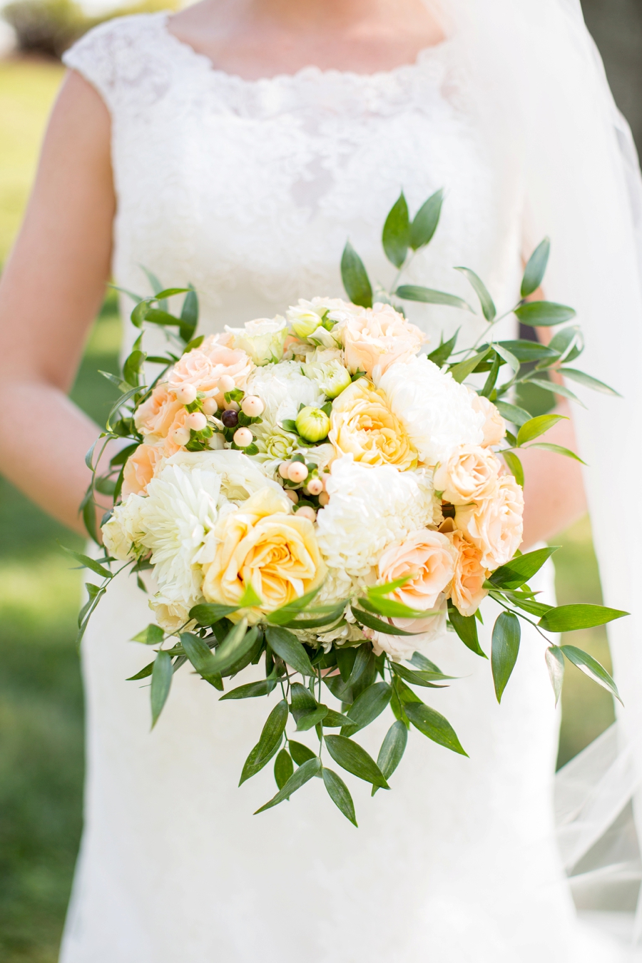 A Classic Navy and Yellow Maryland Wedding via TheELD.com