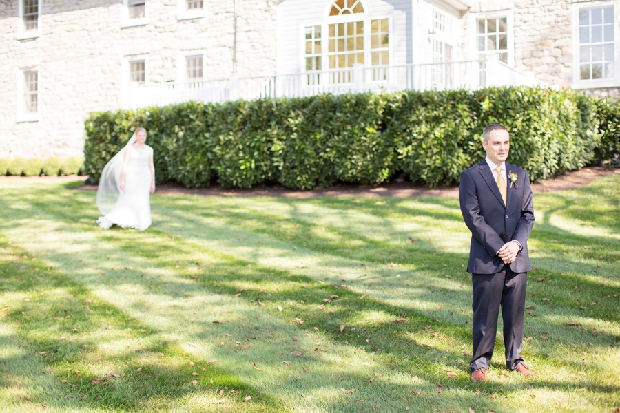 A Classic Navy and Yellow Maryland Wedding via TheELD.com