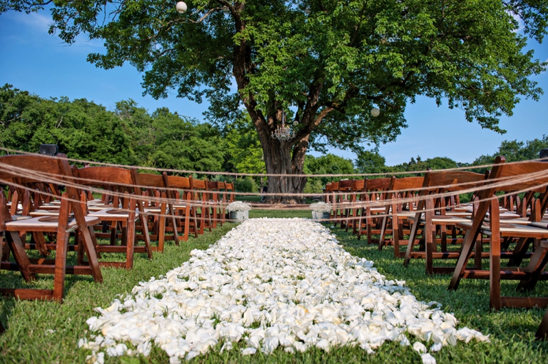 Romantic Blush and Blue Nashville Wedding via TheELD.com