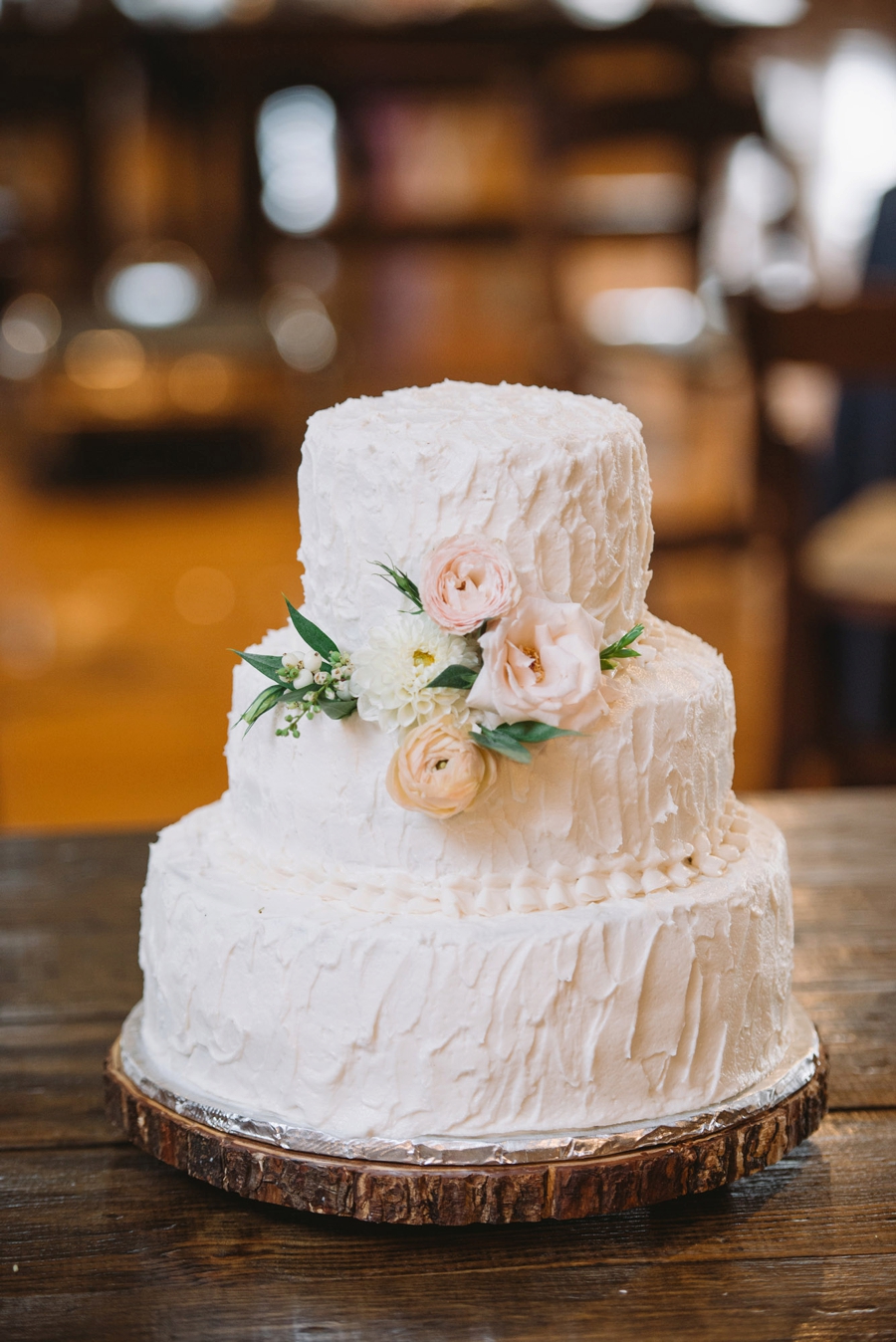 Romantic Lakeside Navy and Blush Wedding via TheELD.com