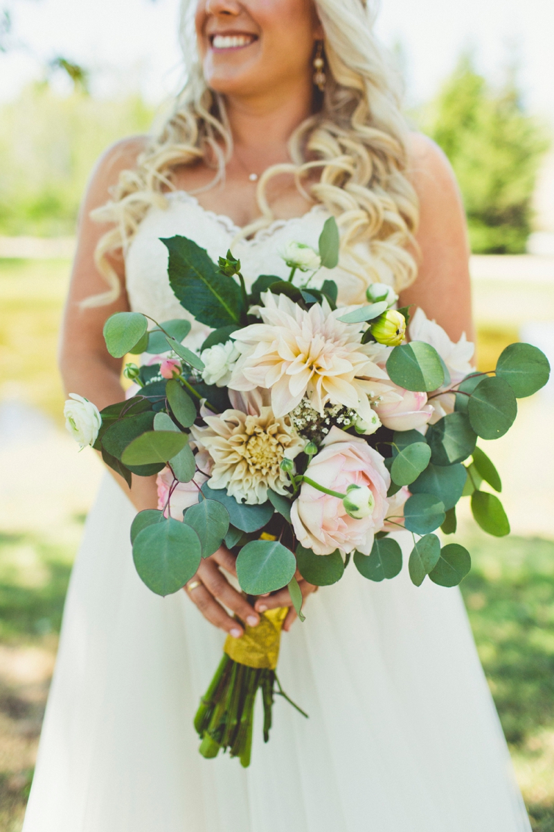 Eclectic Blush & Mint California Wedding via TheELD.com