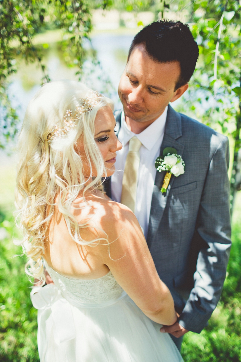 Eclectic Blush & Mint California Wedding via TheELD.com