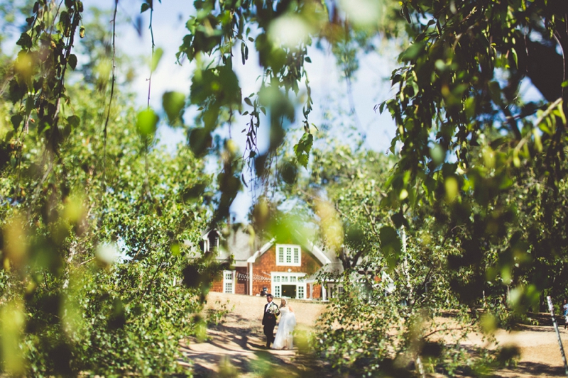 Eclectic Blush & Mint California Wedding via TheELD.com