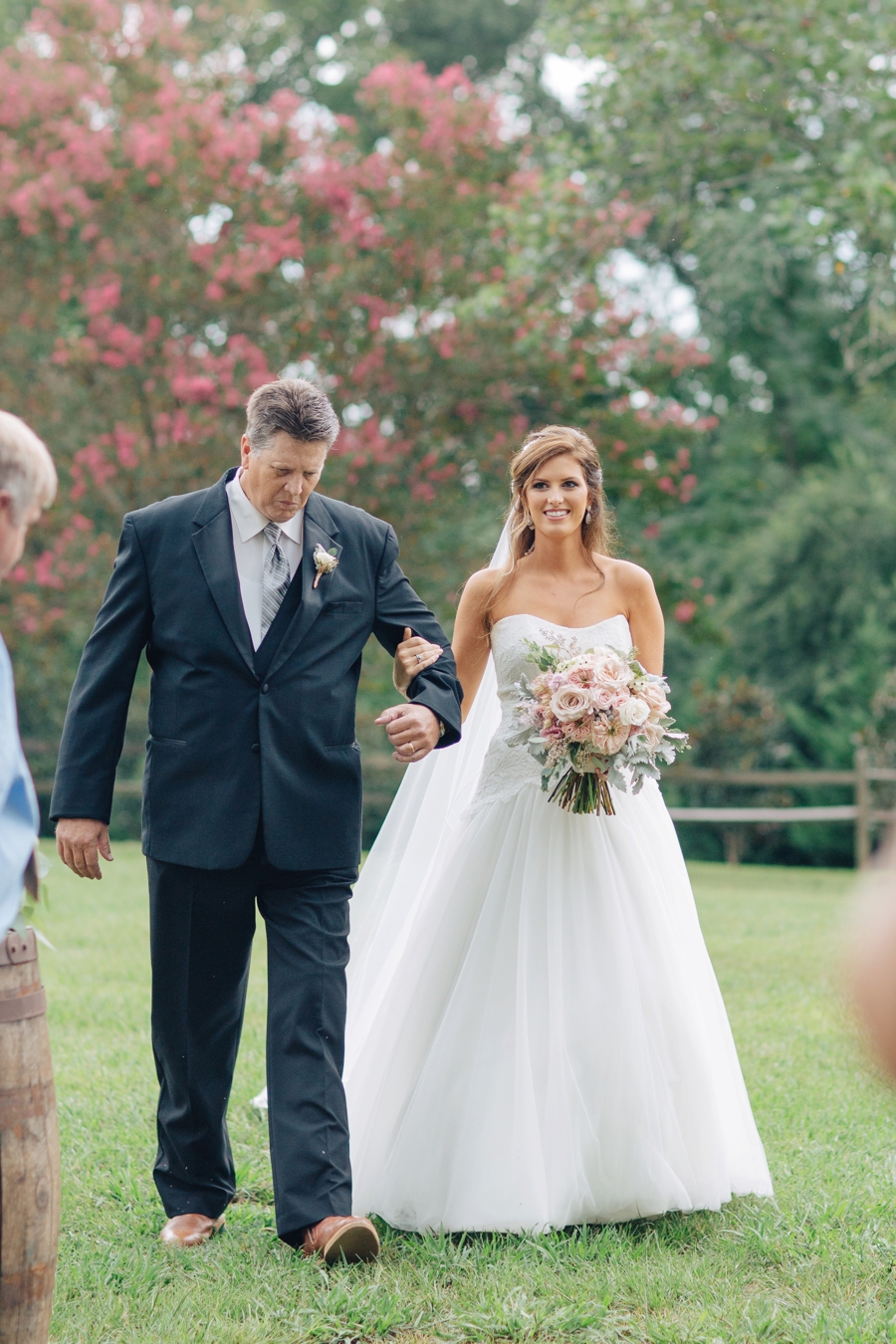 A Blush & Champagne Georgia Wedding via TheELD.com