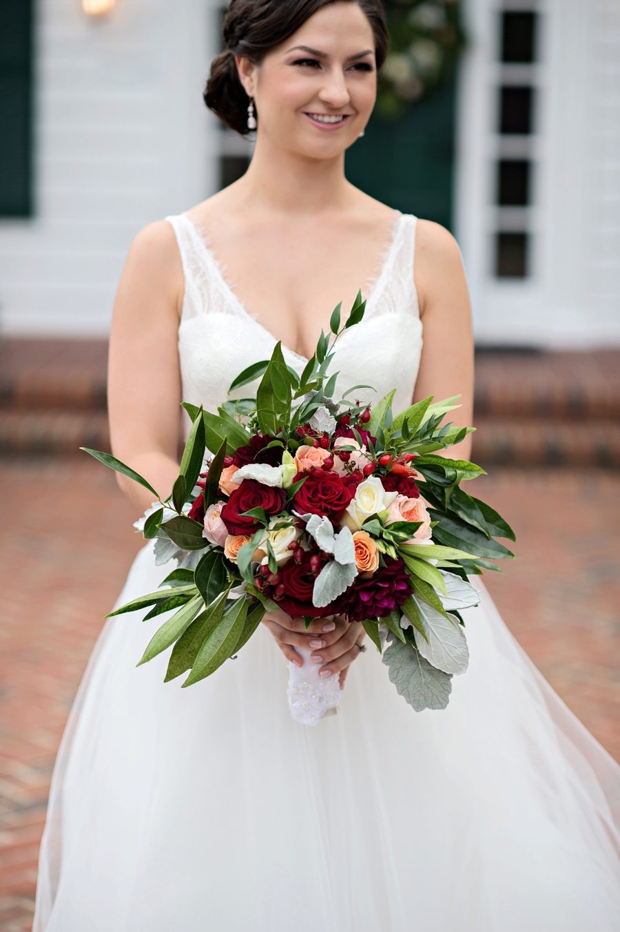 A Rustic & Romantic Red Wedding via TheELD.com