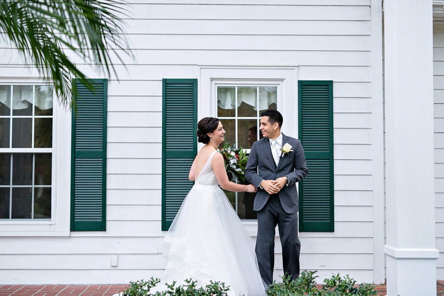 A Rustic & Romantic Red Wedding via TheELD.com