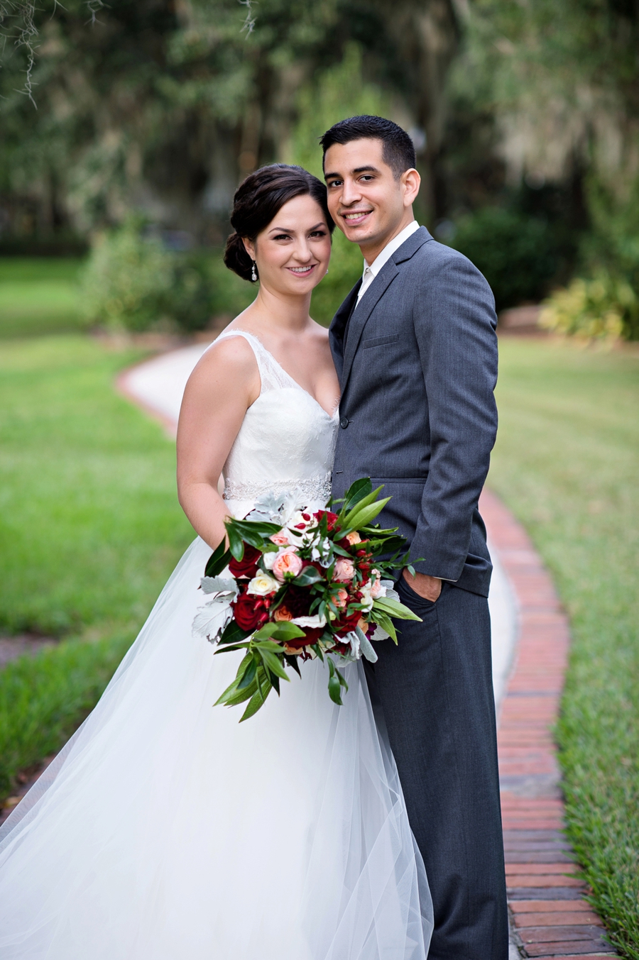 A Rustic & Romantic Red Wedding via TheELD.com