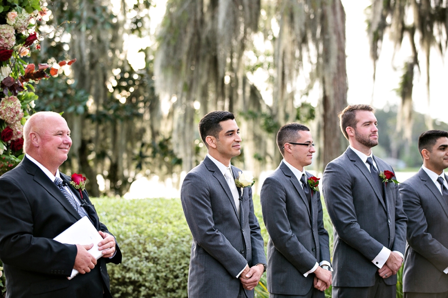 A Rustic & Romantic Red Wedding via TheELD.com