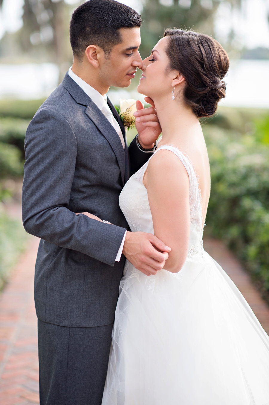 A Rustic & Romantic Red Wedding via TheELD.com