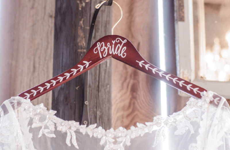 Summer Inspired Rustic Wedding Ideas via TheELD.com