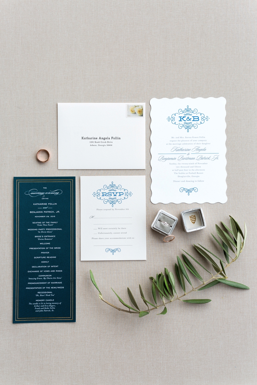 Chic, Elegant Navy and White Georgia Wedding via TheELD.com