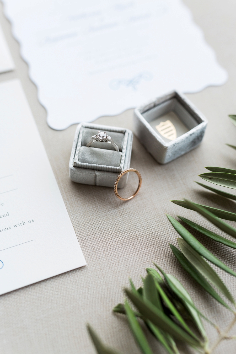 Chic, Elegant Navy and White Georgia Wedding via TheELD.com