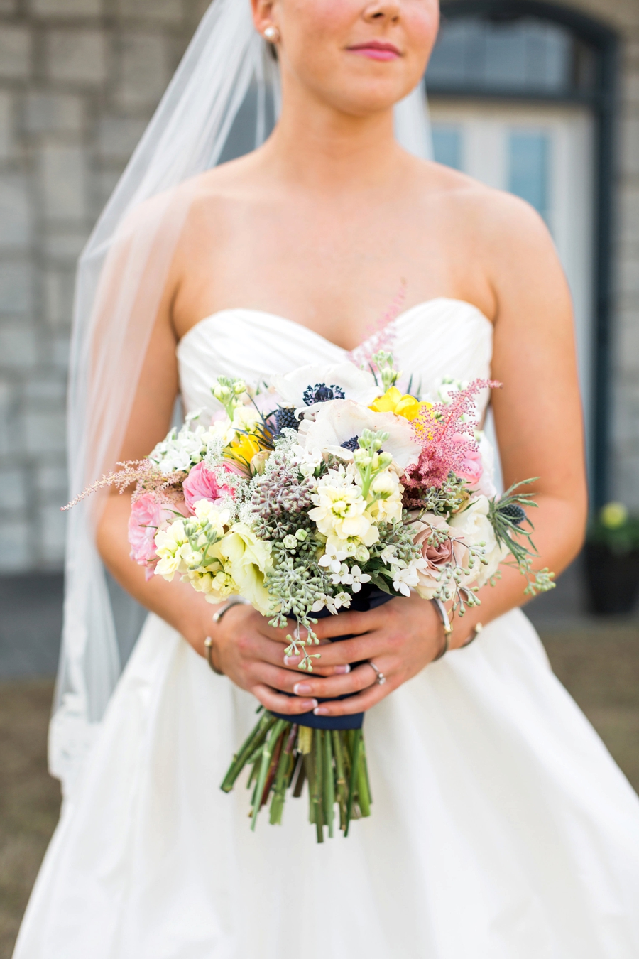 Chic, Elegant Navy and White Georgia Wedding via TheELD.com