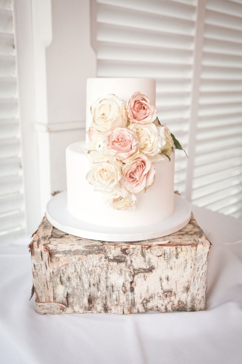 Beach Inspired Florida Destination Wedding via TheELD.com