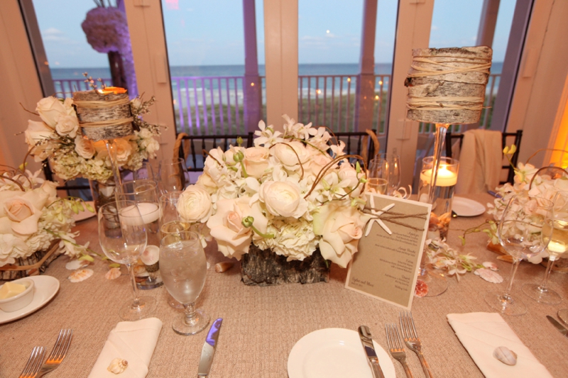 Beach Inspired Florida Destination Wedding via TheELD.com