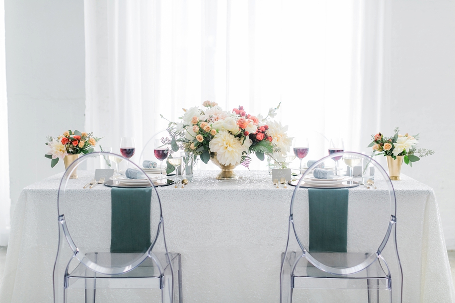 Modern & Romantic Wedding Ideas Inspired By Aisle Society via TheELD.com