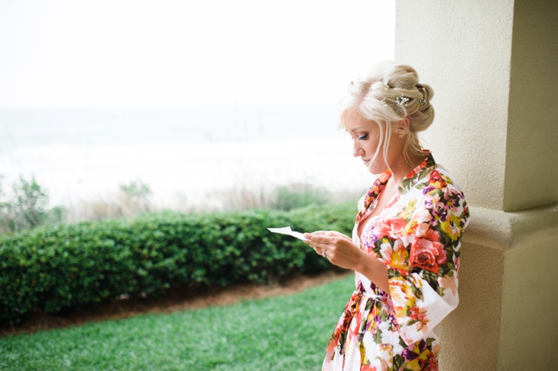 A Boho Chic Santa Rosa Beach Wedding via TheELD.com