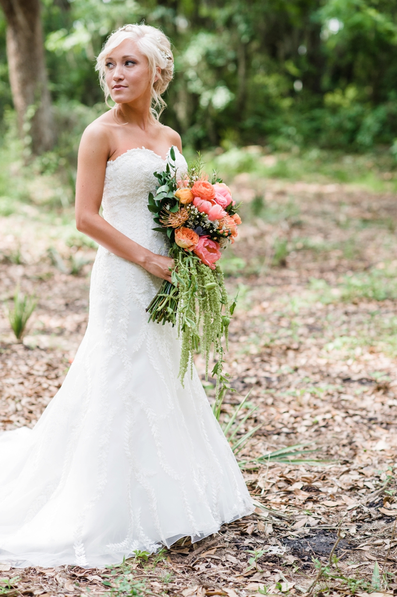 A Boho Chic Santa Rosa Beach Wedding via TheELD.com