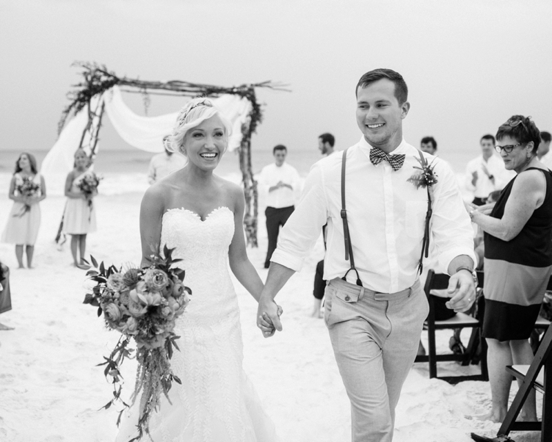 A Boho Chic Santa Rosa Beach Wedding via TheELD.com