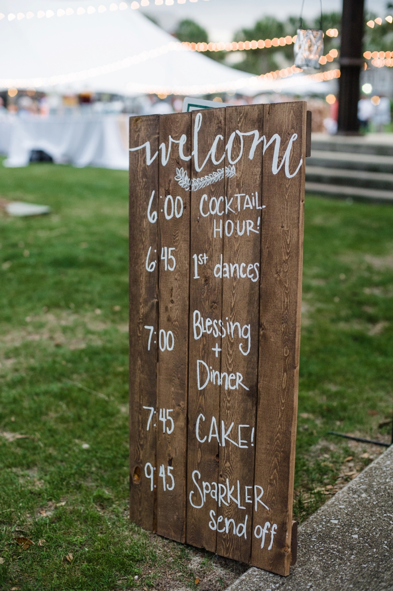 A Boho Chic Santa Rosa Beach Wedding via TheELD.com