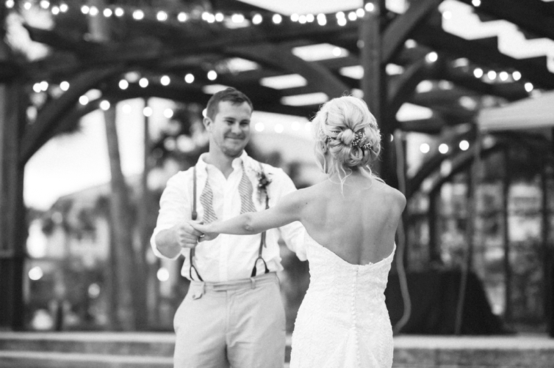 A Boho Chic Santa Rosa Beach Wedding via TheELD.com