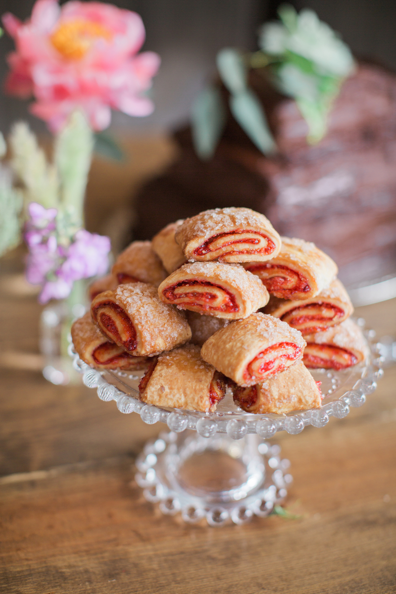 Colorful Rustic Boho Amelia Island Wedding via TheELD.com