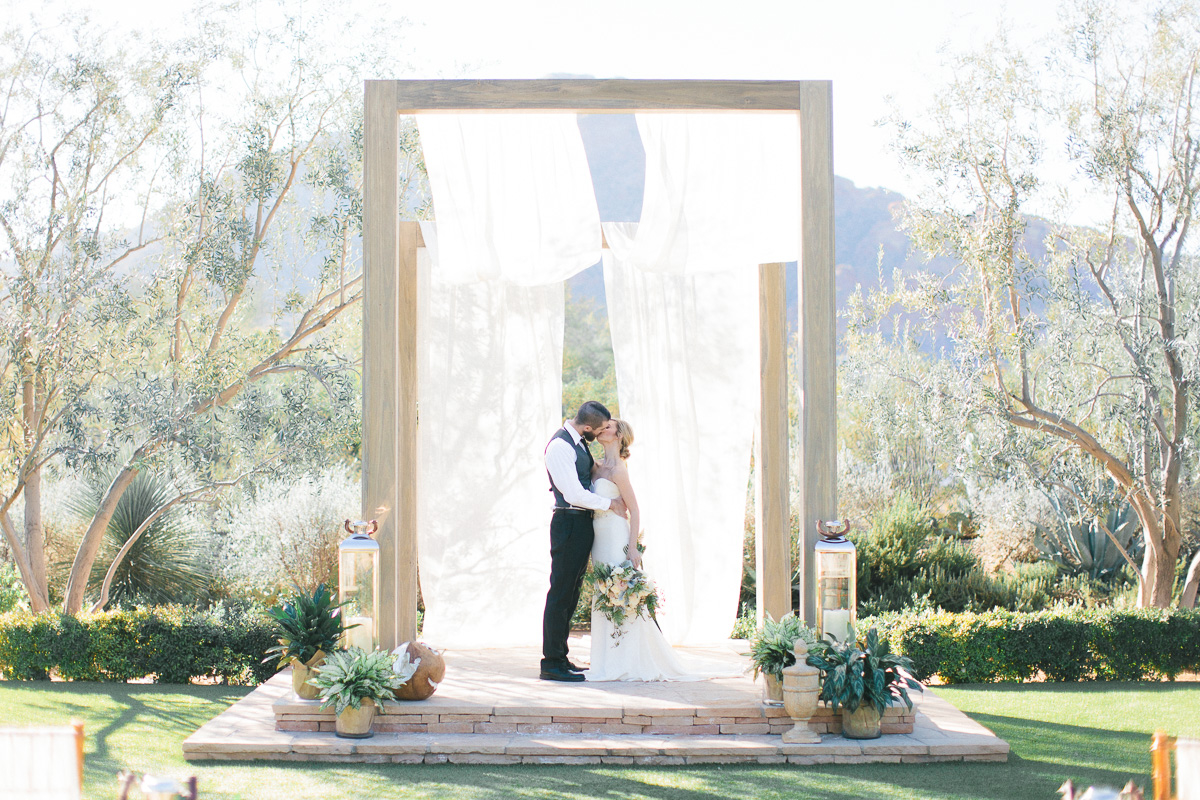 Modern Romantic Green & White Wedding Ideas via TheELD.com