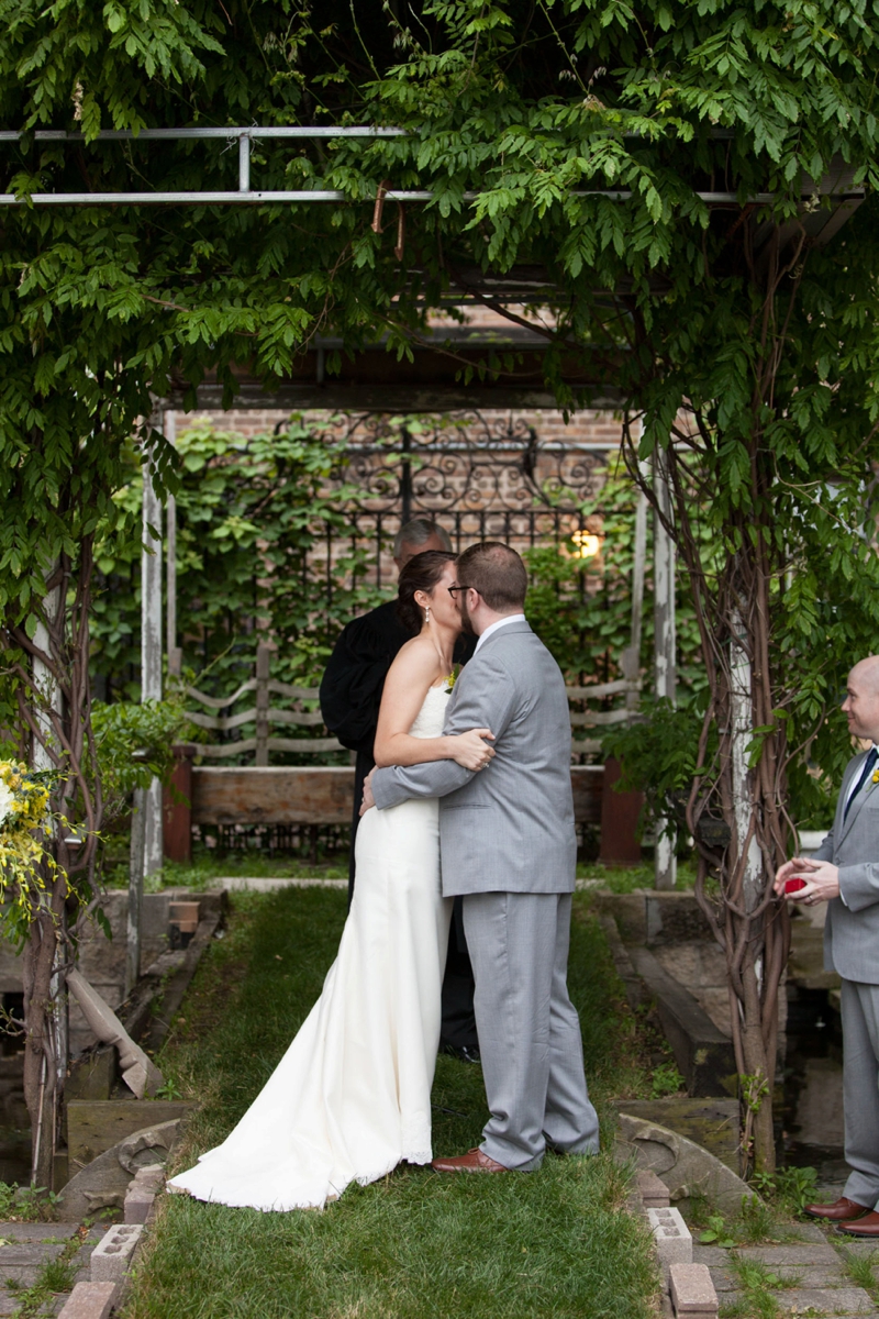 Cheery Yellow and Navy Chicago Wedding via TheELD.com