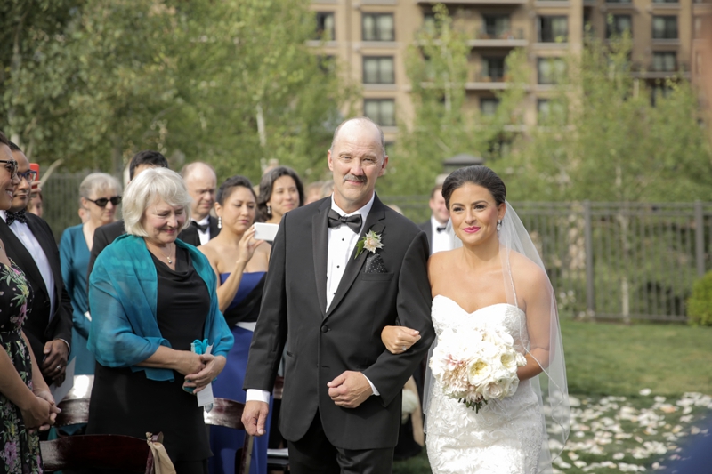 A Romantic Blush & White Park City Wedding via TheELD.com