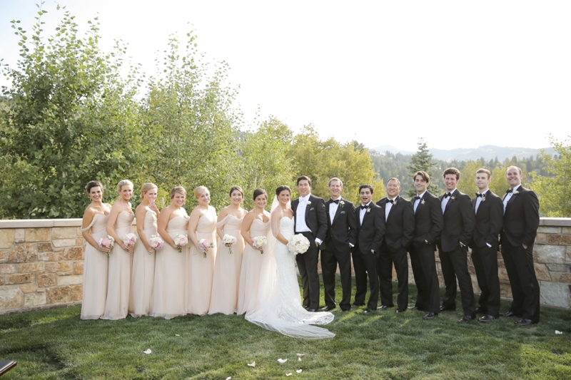 A Romantic Blush & White Park City Wedding via TheELD.com