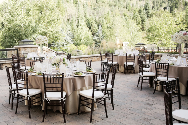 A Romantic Blush & White Park City Wedding via TheELD.com