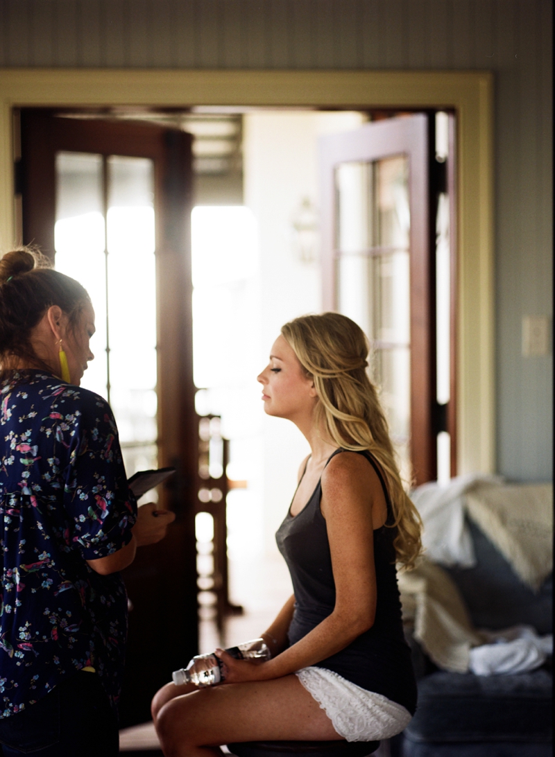 Elegant Navy & Gold Rosemary Beach Wedding via TheELD.com