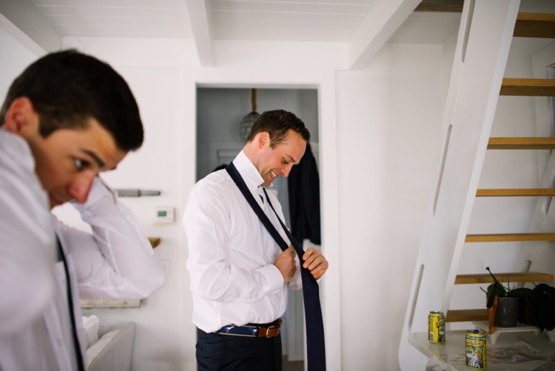 Elegant Navy & Gold Rosemary Beach Wedding via TheELD.com