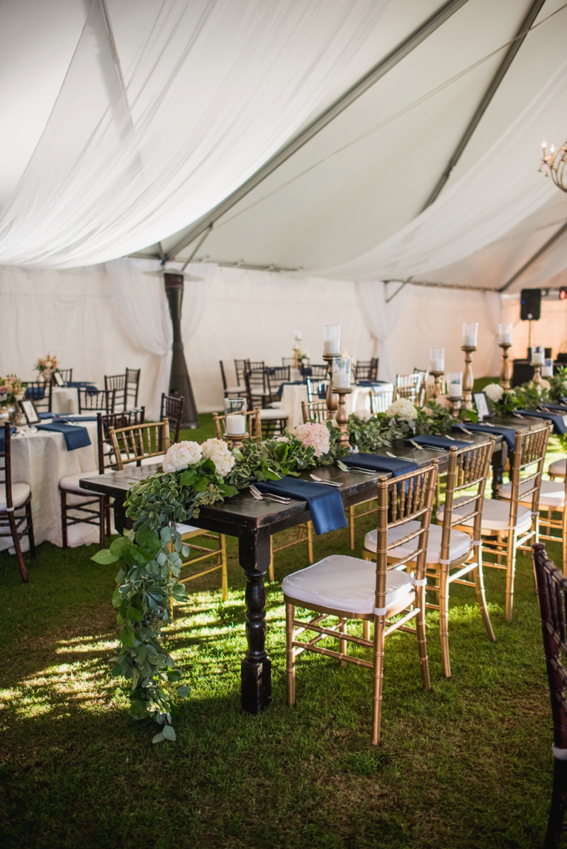 Elegant Navy & Gold Rosemary Beach Wedding via TheELD.com