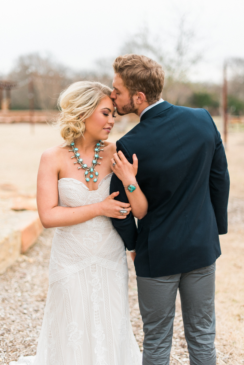 Romantic Arizona Inspired Wedding Ideas via TheELD.com