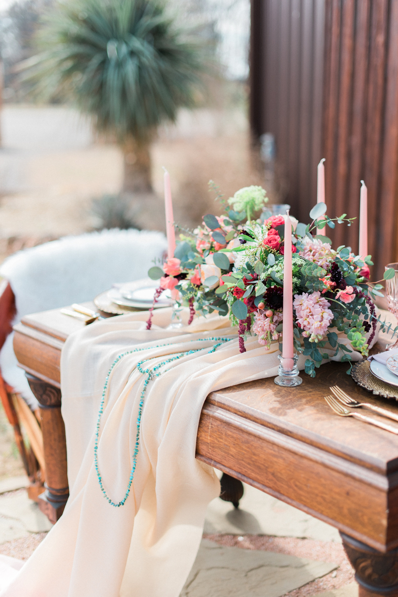 Romantic Arizona Inspired Wedding Ideas via TheELD.com