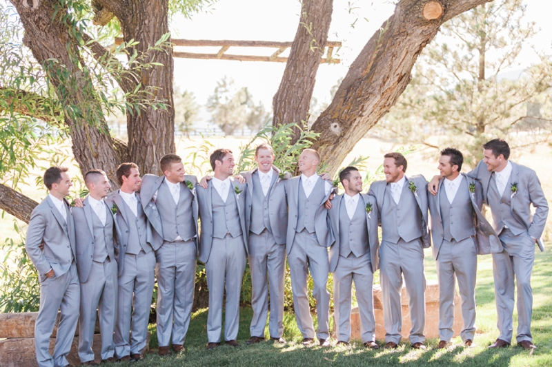 A Blush and Red Colorado Wedding via TheELD.com