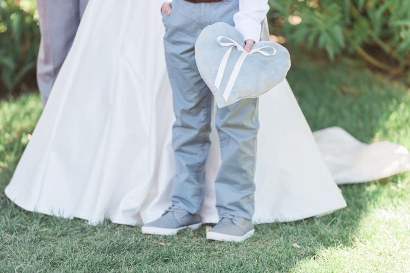 A Blush and Red Colorado Wedding via TheELD.com