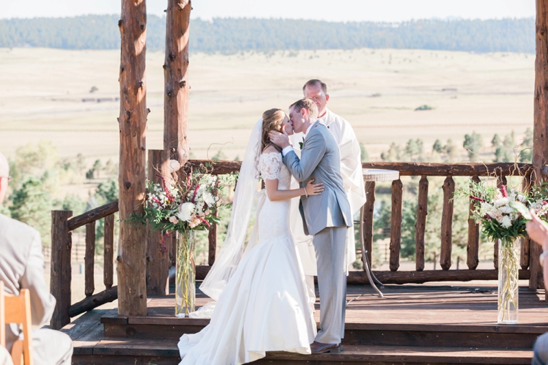 A Blush and Red Colorado Wedding via TheELD.com