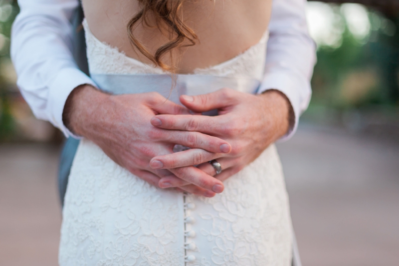 A Blush and Red Colorado Wedding via TheELD.com