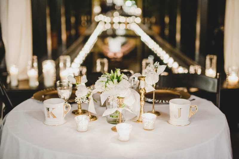 Elegant Gold & White Seattle Wedding via TheELD.com