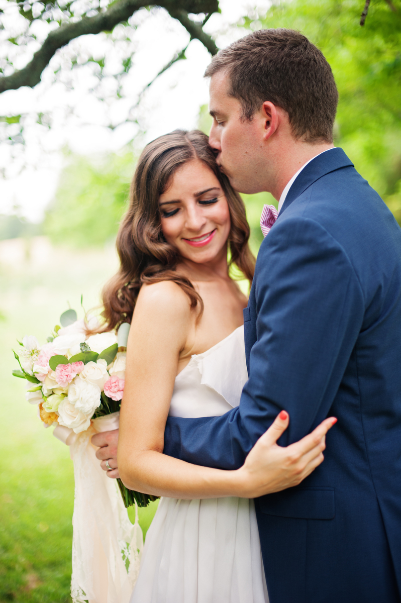 Vintage Peach Southern Wedding Ideas via TheELD.com