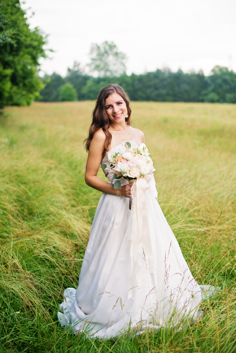 Vintage Peach Southern Wedding Ideas via TheELD.com