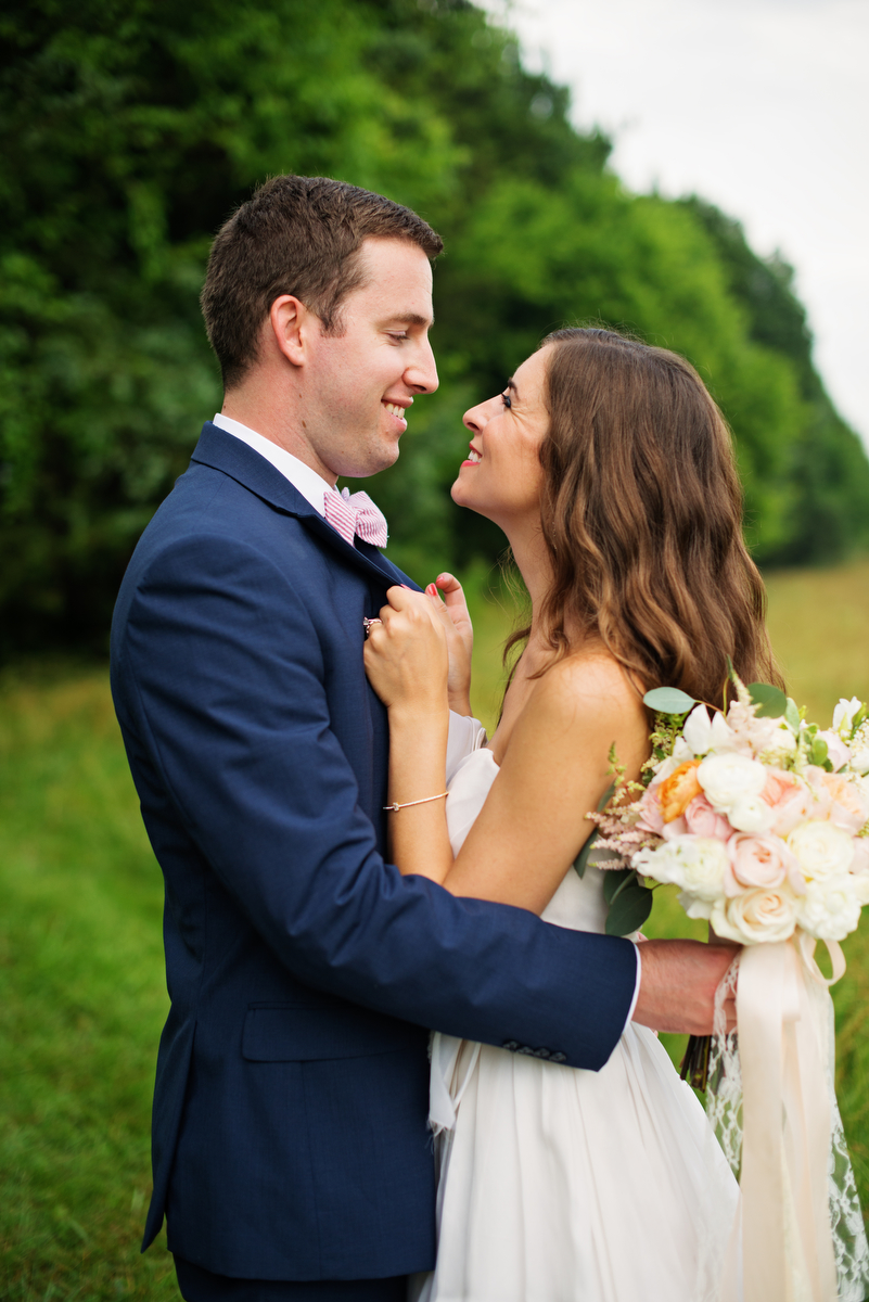 Vintage Peach Southern Wedding Ideas via TheELD.com