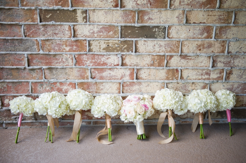 Elegant Blush & Gold Florida Wedding via TheELD.com