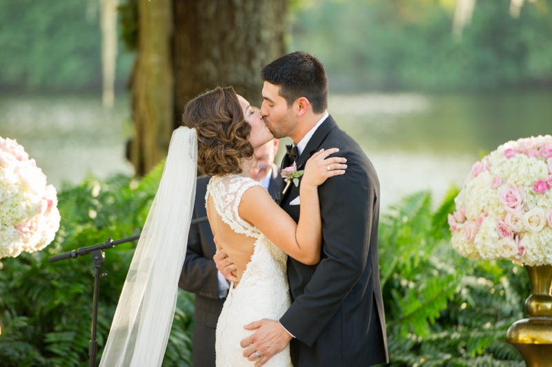 Elegant Blush & Gold Florida Wedding via TheELD.com