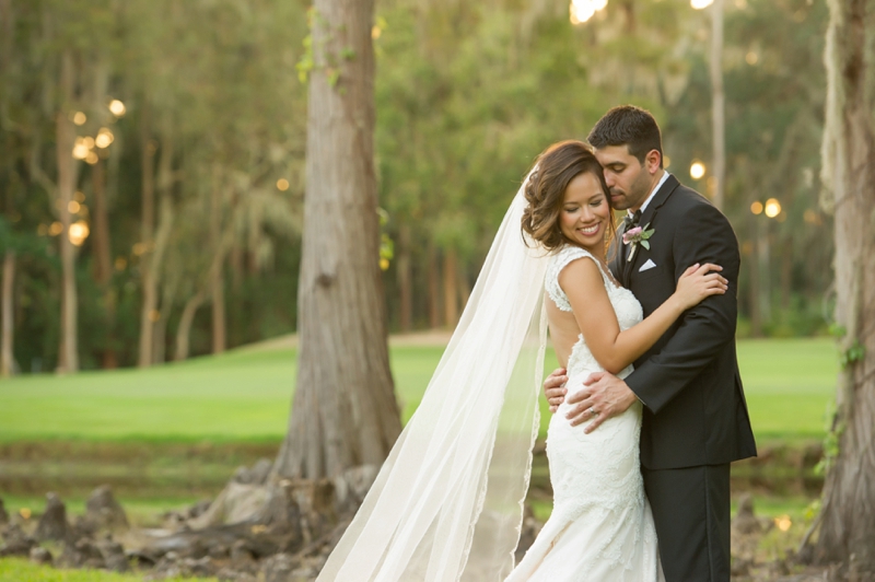 Elegant Blush & Gold Florida Wedding via TheELD.com