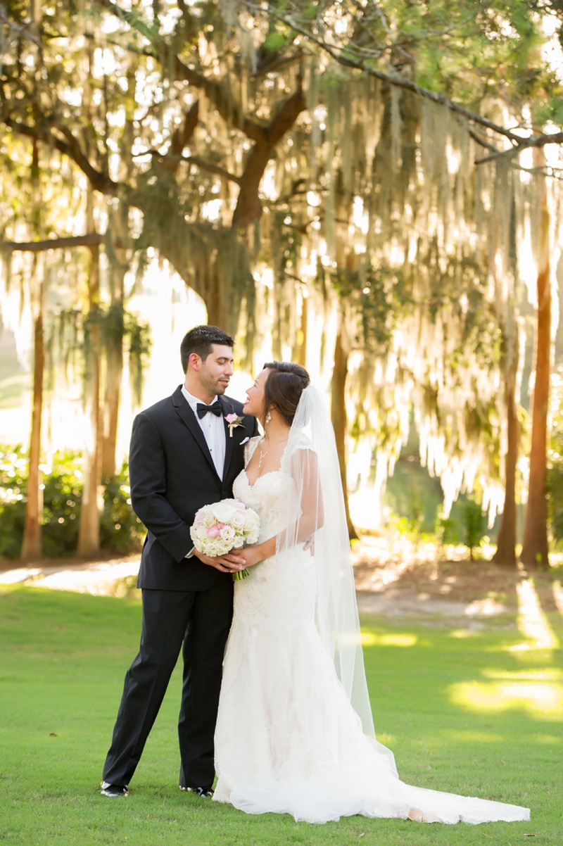 Elegant Blush & Gold Florida Wedding via TheELD.com